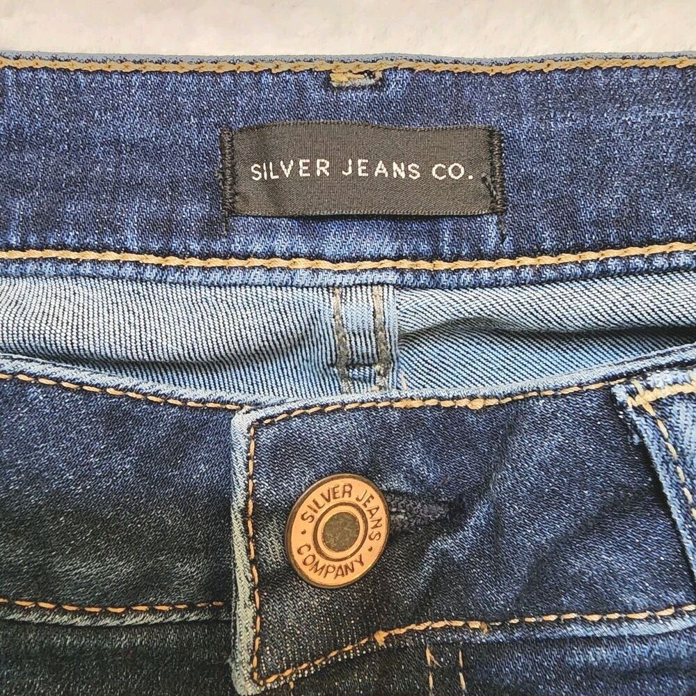 Silver Jeans Womens W32 x L22 Avery Capri Mid Rise Super Stretch Dark Wash Blue - Picture 3 of 10